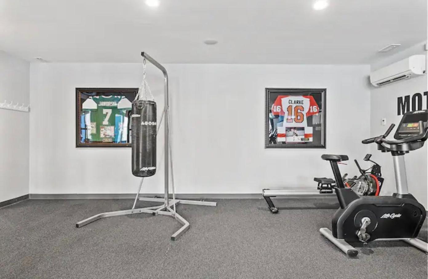 1 Bdrm Luxury Flat *