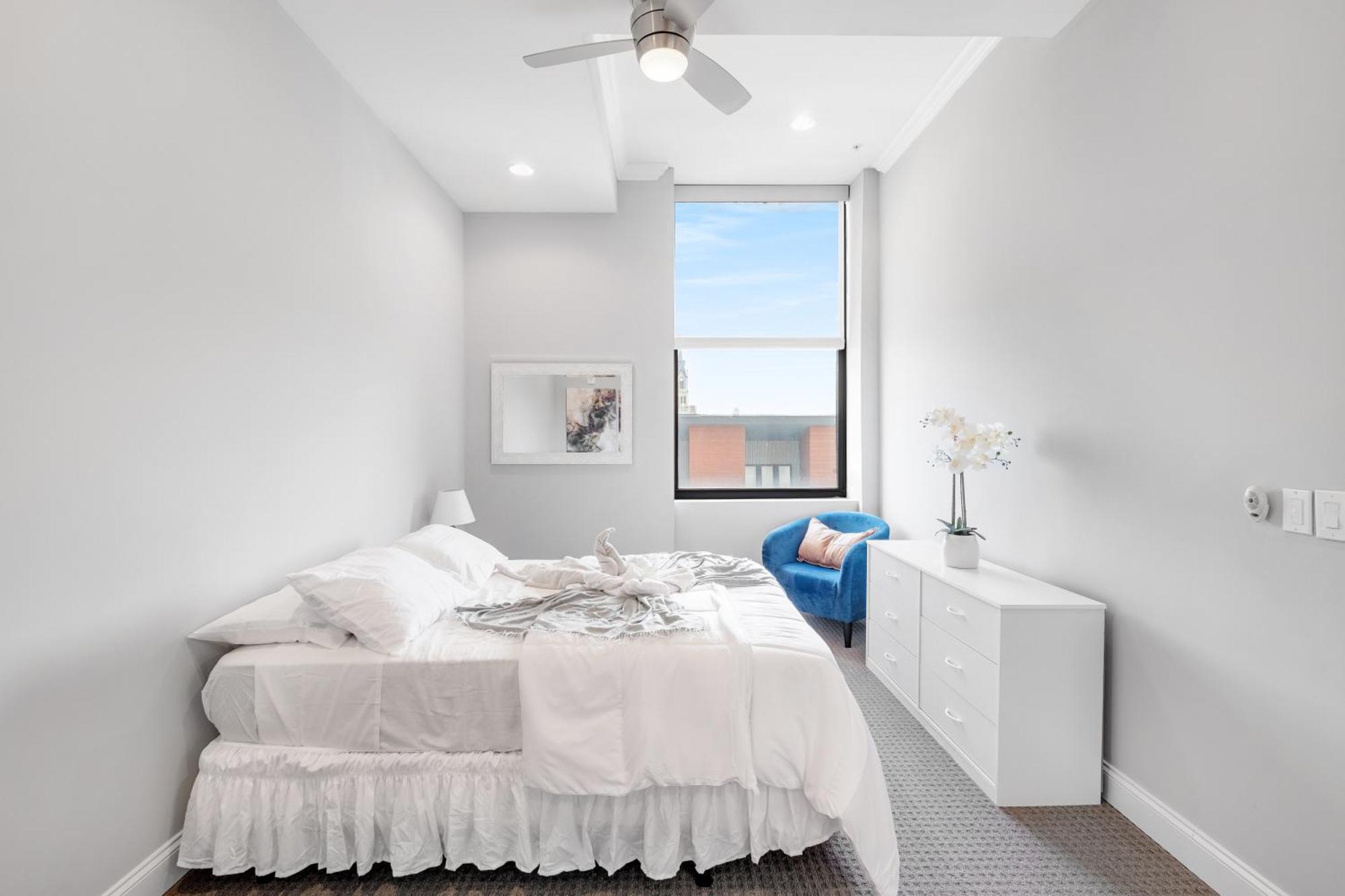 1 Bdrm Luxury Flat Apartment